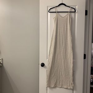 American apparel White and black stripped maxi stress. Size 2
